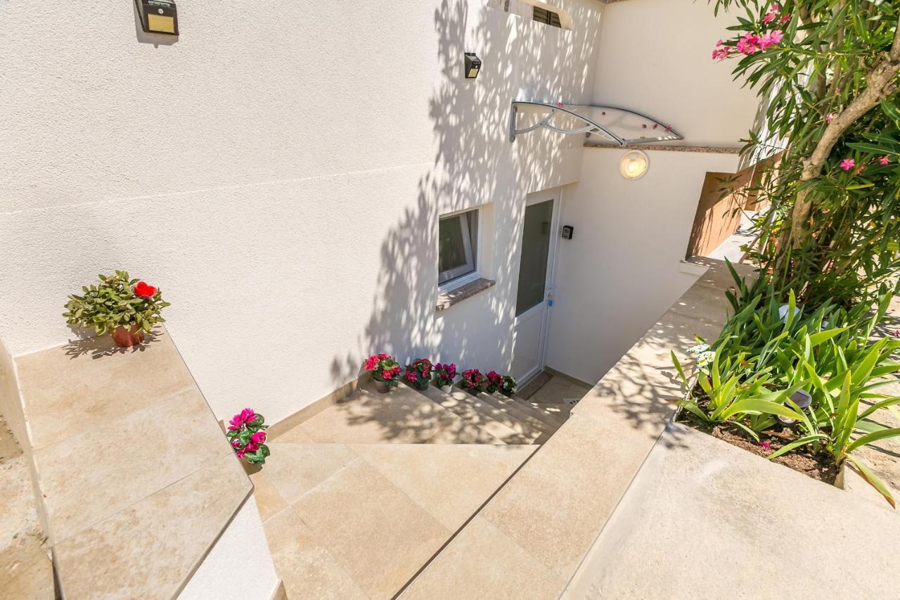 Apartman Hana Apartment Omisalj Ngoại thất bức ảnh